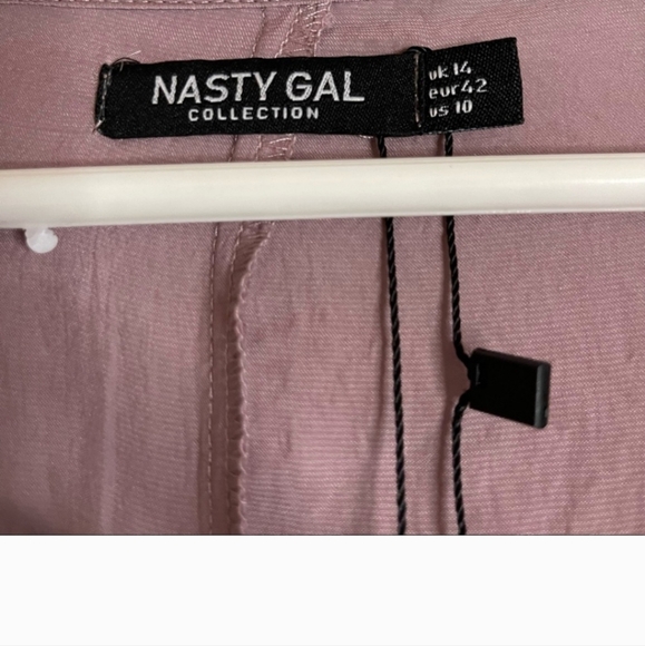 Nasty Gal “ Give It A Whirl Plunging Dress” - Picture 8 of 10